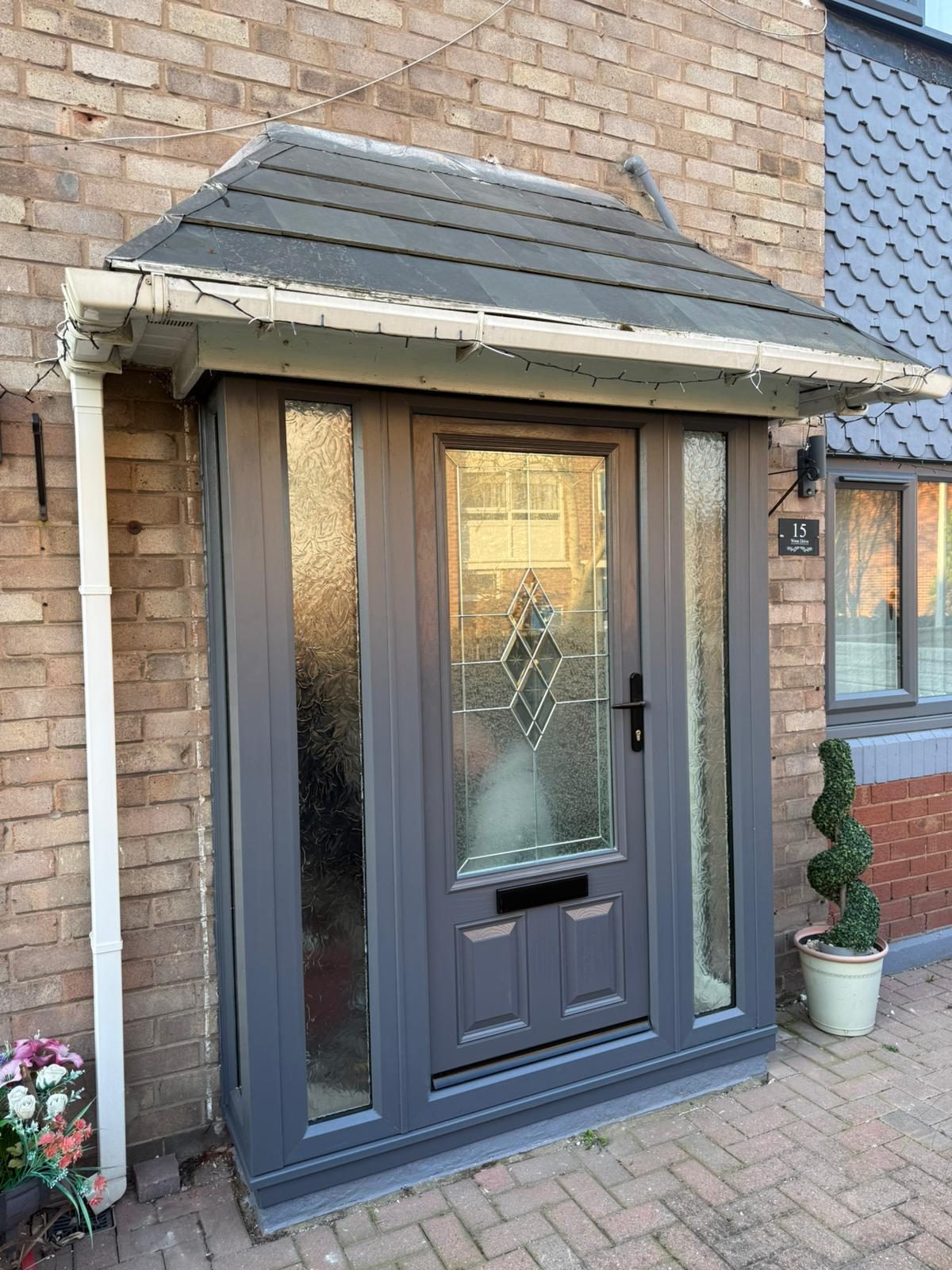 Anthracite under a porch