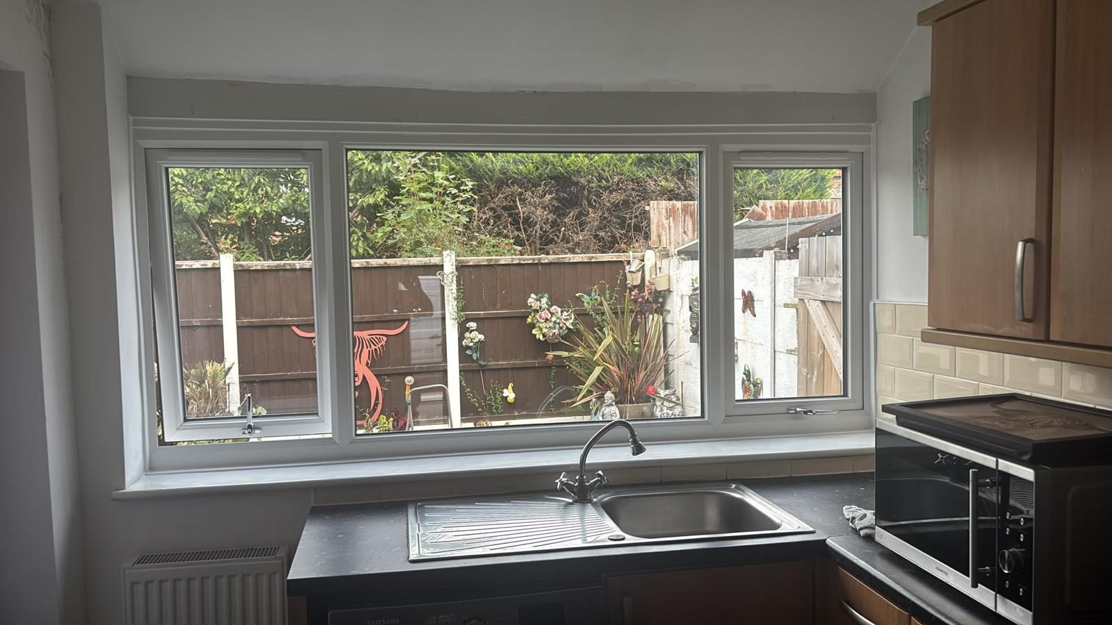 Kitchen sink casement